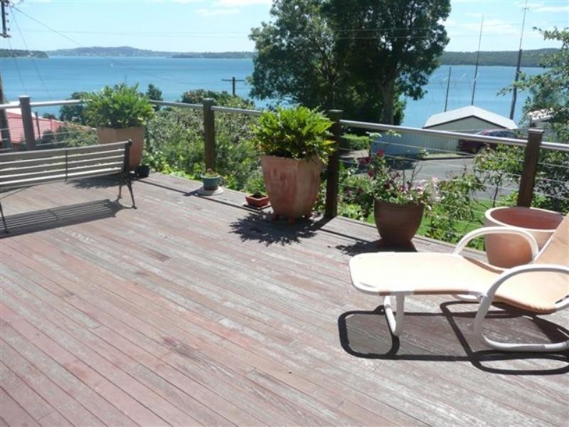 37 Skye Point Road, Coal Point NSW 2283