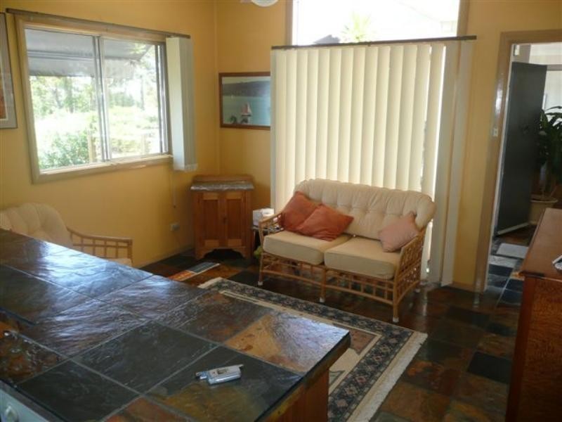 37 Skye Point Road, Coal Point NSW 2283