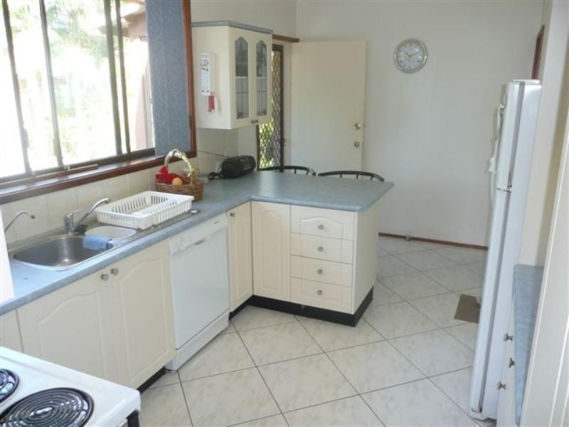 4 Jamboree Close, Fennell Bay NSW 2283