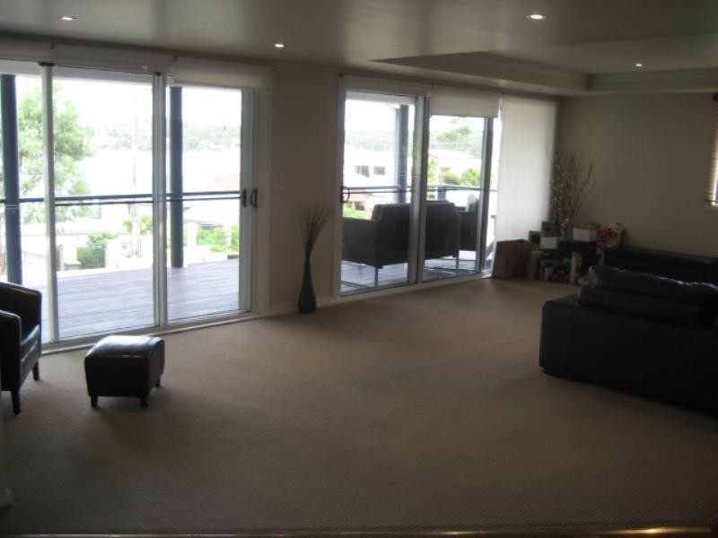 13 Sealand Road, Fishing Point NSW 2283