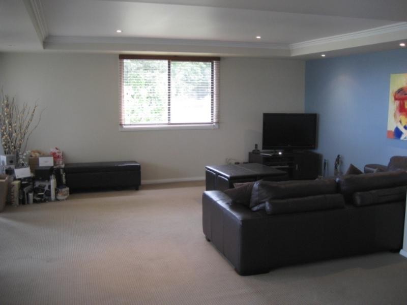 13 Sealand Road, Fishing Point NSW 2283