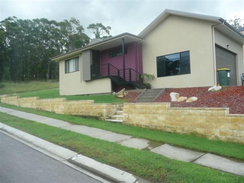 28 Pheasant Street, Toronto NSW 2283
