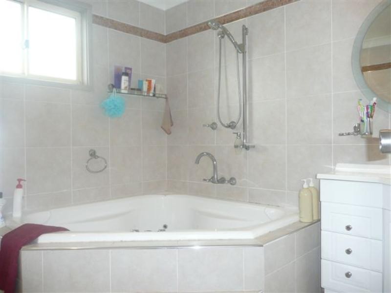 8a Heaton Street, Awaba NSW 2283