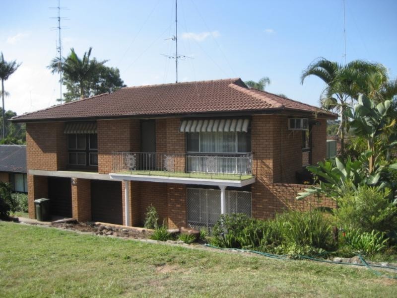 2 Wyera Crescent, Carey Bay NSW 2283