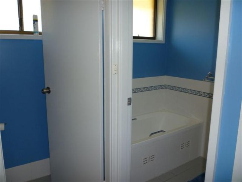 14 Hampton Street, Carey Bay NSW 2283