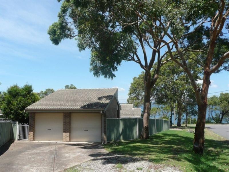 215 Dobell Drive, Wangi Wangi NSW 2267