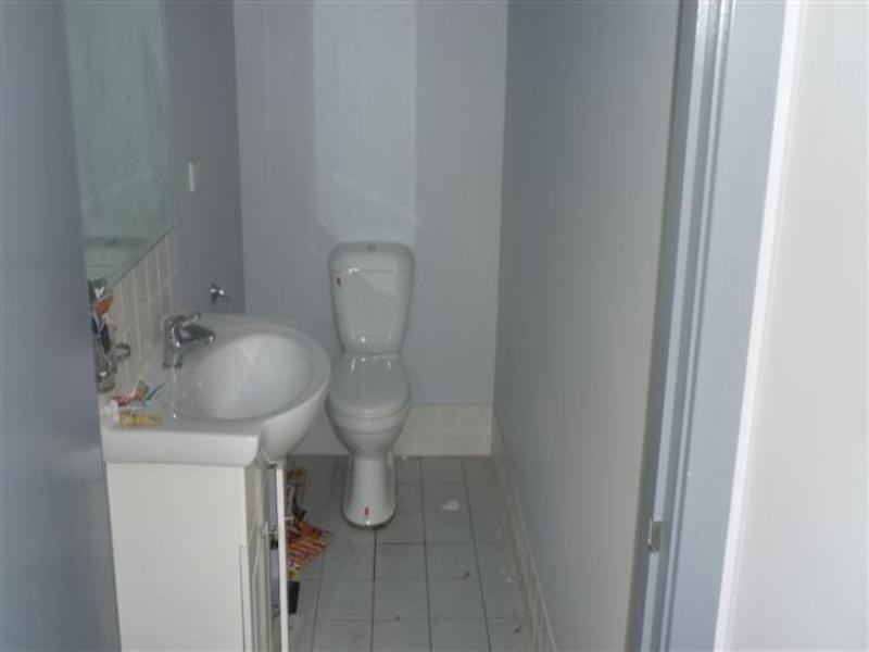 2/1 Leolewis Close, Toronto NSW 2283