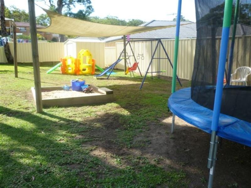 2 Karina Place, Bolton Point NSW 2283