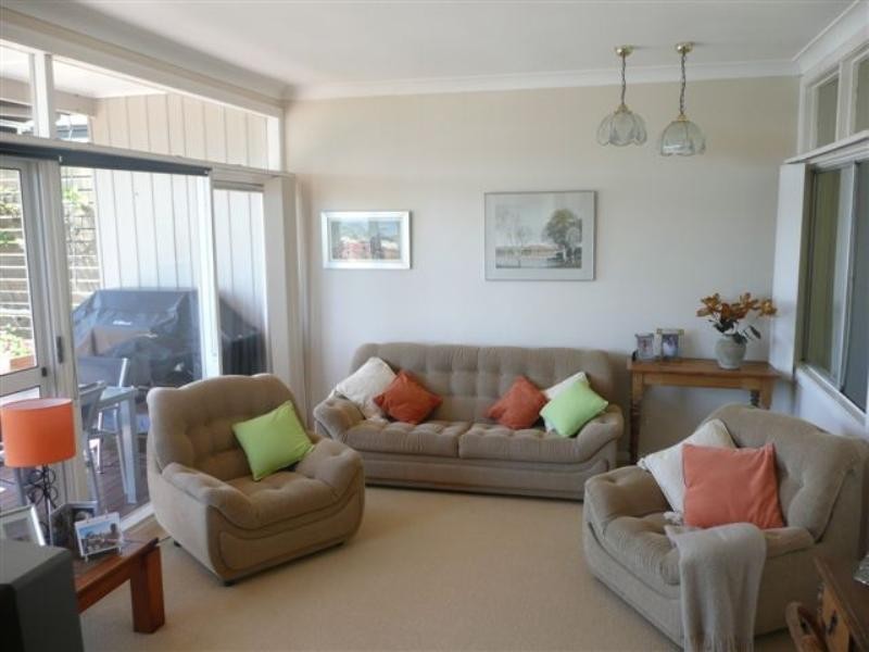 37 Skye Point Road, Coal Point NSW 2283