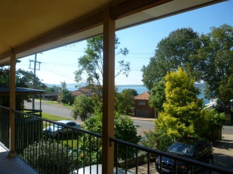 15 Skye Point Road, Coal Point NSW 2283