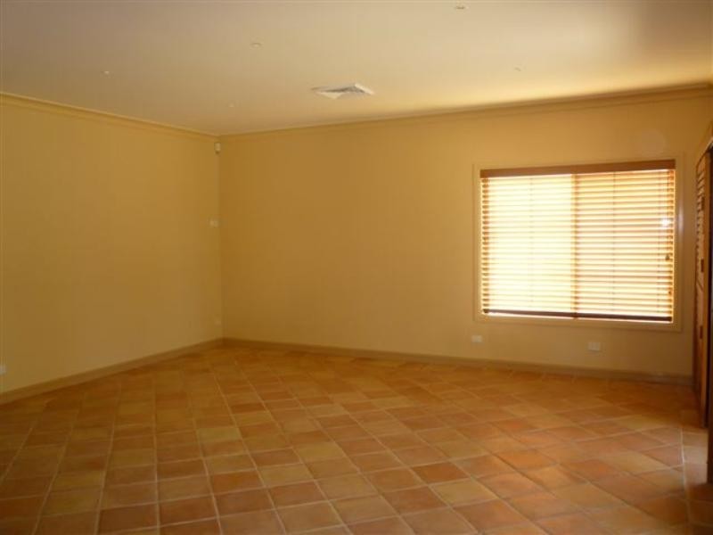 15 Skye Point Road, Coal Point NSW 2283