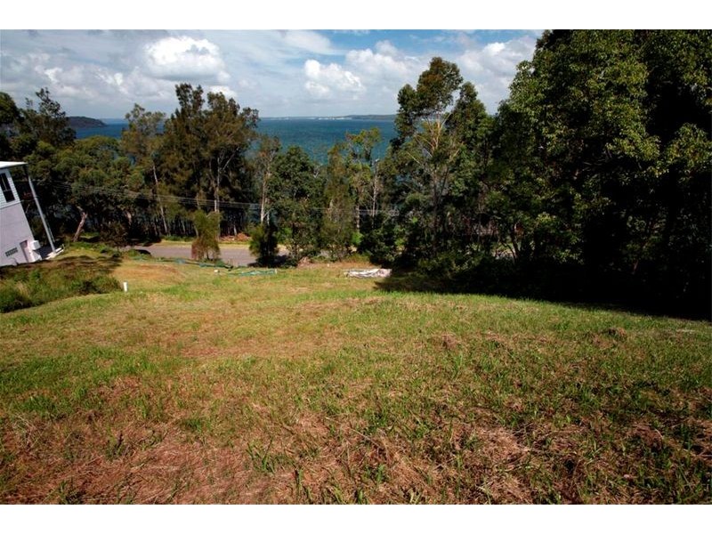 23 Beach Road, Wangi Wangi NSW 2267