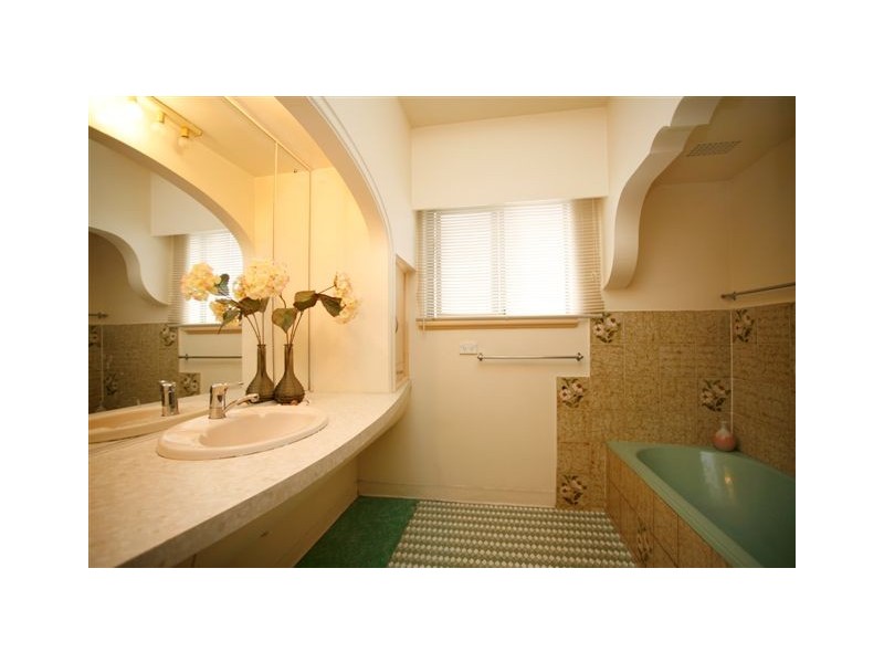 169 Awaba Road, Toronto NSW 2283