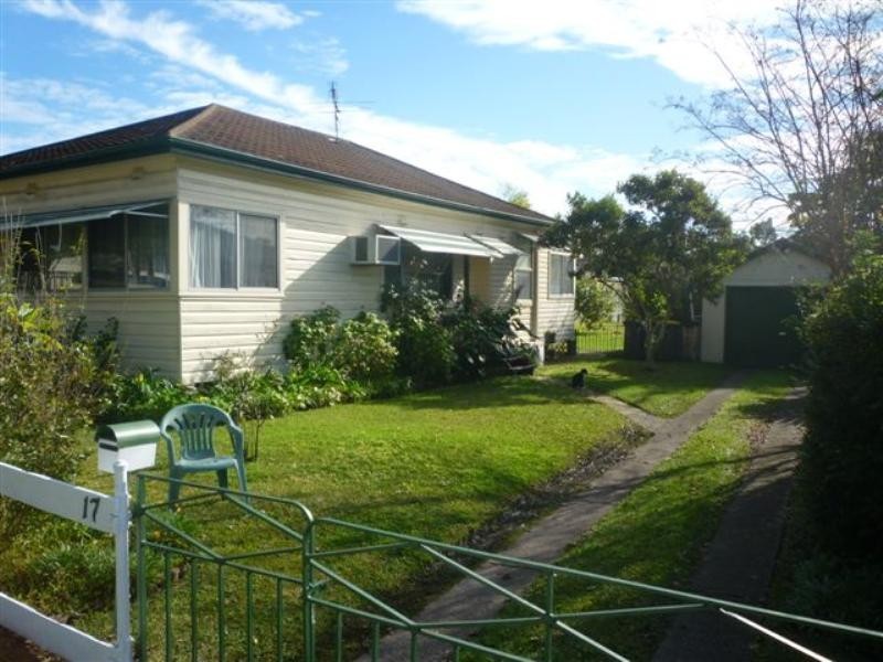 17 Ward Street, Blackalls Park NSW 2283