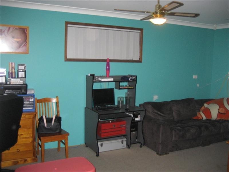 12 Southern Cross Drive, Woodrising NSW 2284