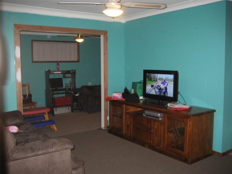 12 Southern Cross Drive, Woodrising NSW 2284