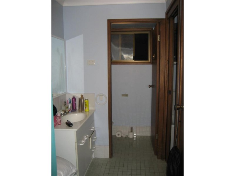 12 Southern Cross Drive, Woodrising NSW 2284