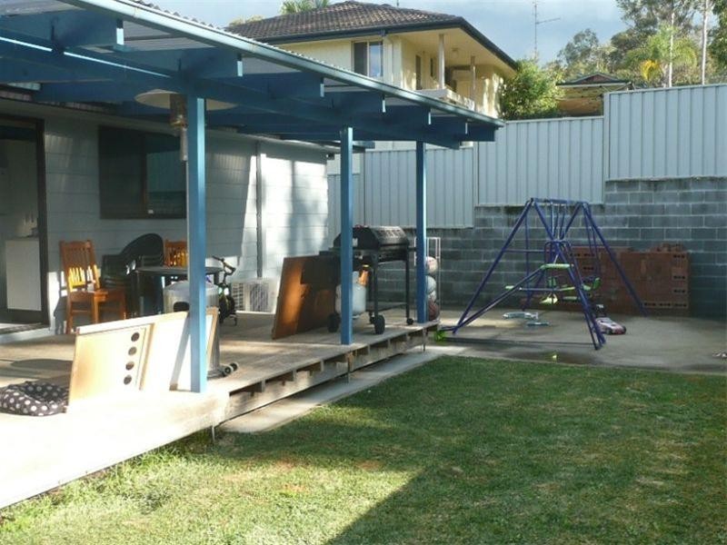 12 Southern Cross Drive, Woodrising NSW 2284