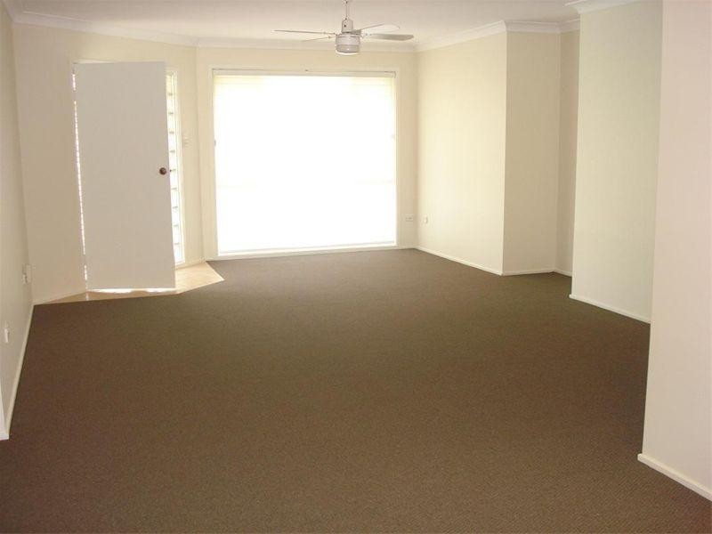 2/10 Starboard Close, Rathmines NSW 2283