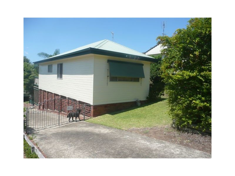 25 Sandra Street, Fennell Bay NSW 2283