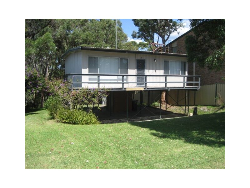 8 Arcadia Street, Arcadia Vale NSW 2283