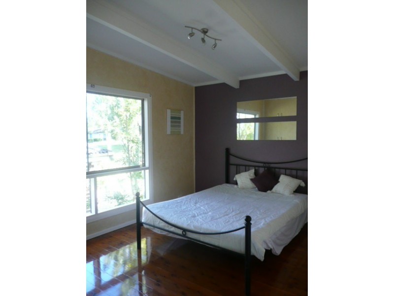 24 Barina Avenue, Kilaben Bay NSW 2283