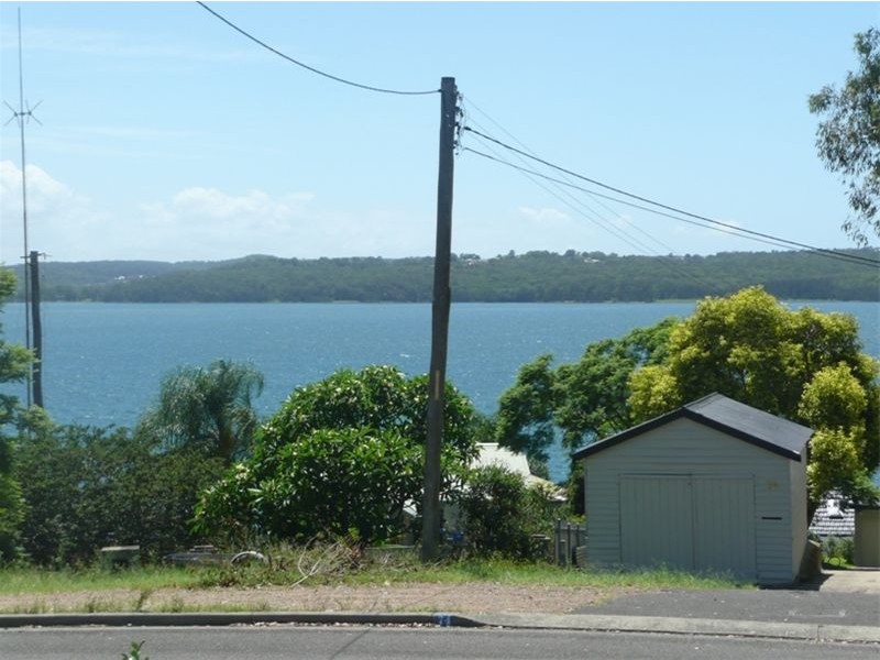 41 Skye Point Road, Coal Point NSW 2283