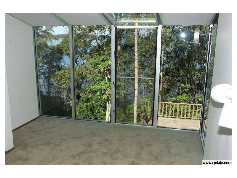 102 Beach Road, Wangi Wangi NSW 2267