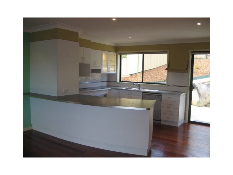 19 Bellevue Lane, Fennell Bay NSW 2283