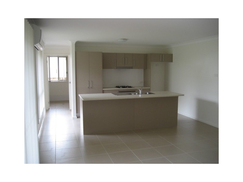 24 Northridge Drive, Cameron Park NSW 2285