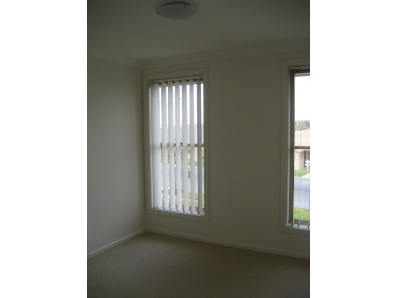 24 Northridge Drive, Cameron Park NSW 2285