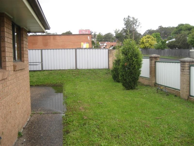 2/2a Cook Street, Toronto NSW 2283