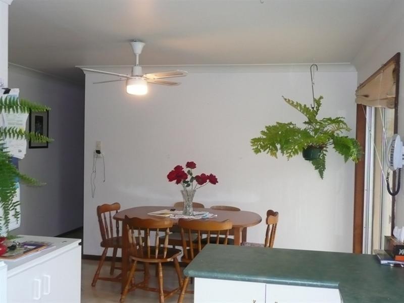 2 Wyera Crescent, Carey Bay NSW 2283