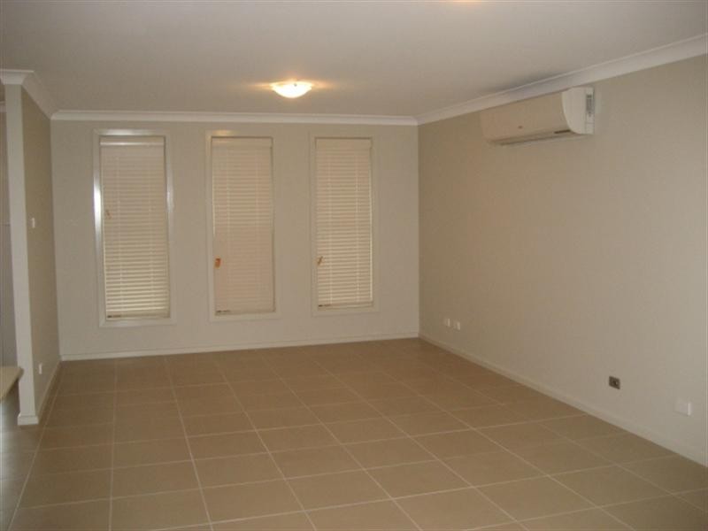 7 Wigeon Chase, Cameron Park NSW 2285