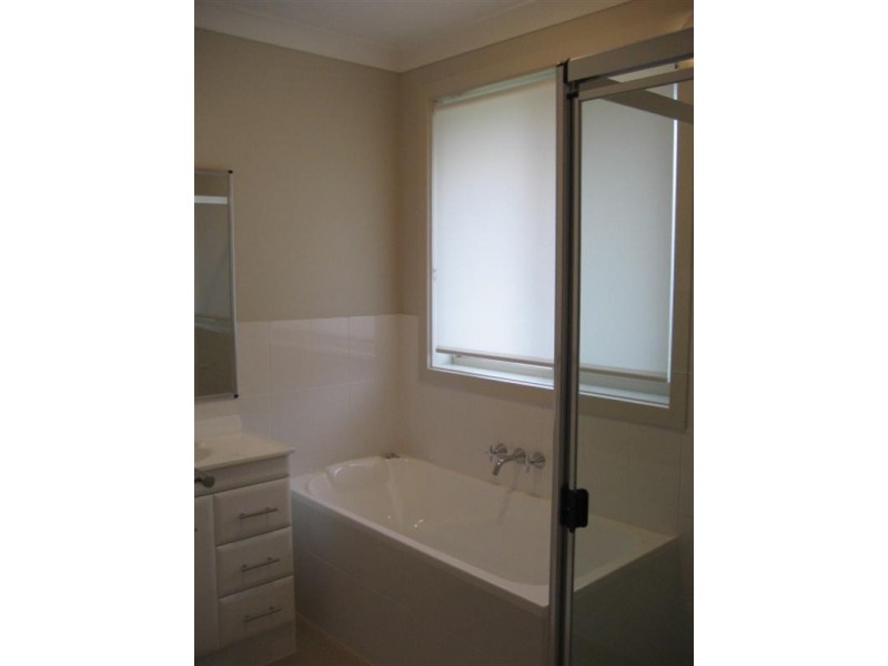 7 Wigeon Chase, Cameron Park NSW 2285