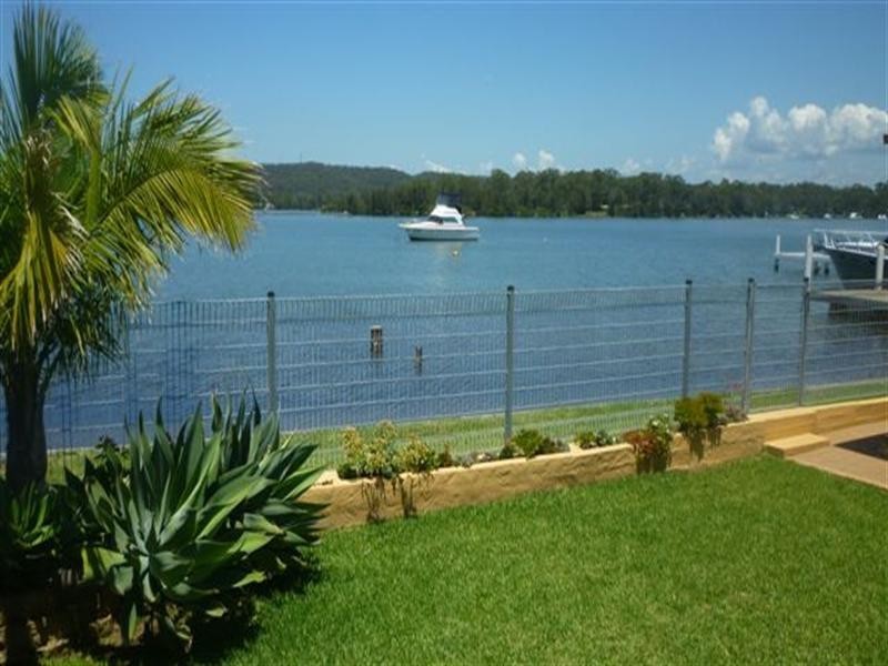 Fennell Bay NSW 2283