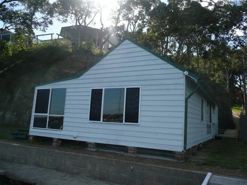 355 Coal Point Road, Coal Point NSW 2283