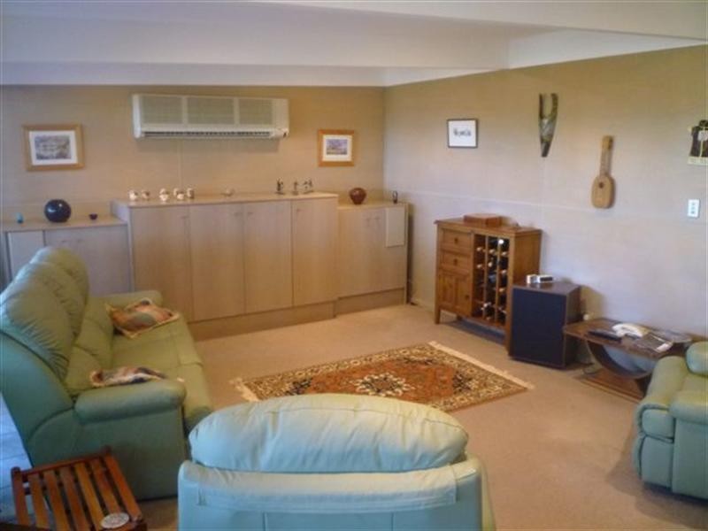 78 Bay Road, Bolton Point NSW 2283