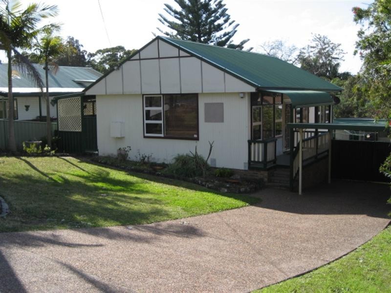 11 Glade Street, Arcadia Vale NSW 2283