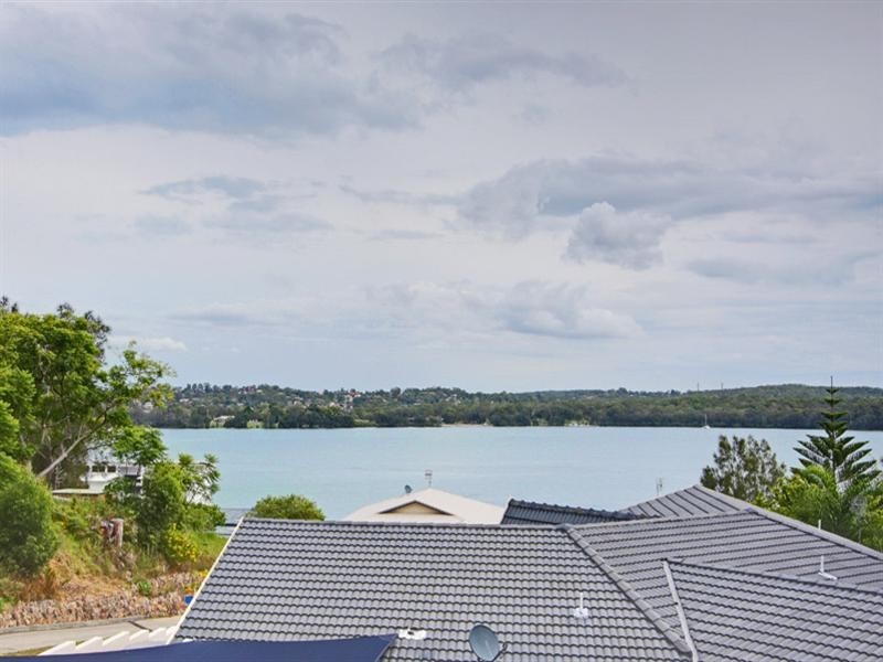 63b Coal Point Road, Coal Point NSW 2283