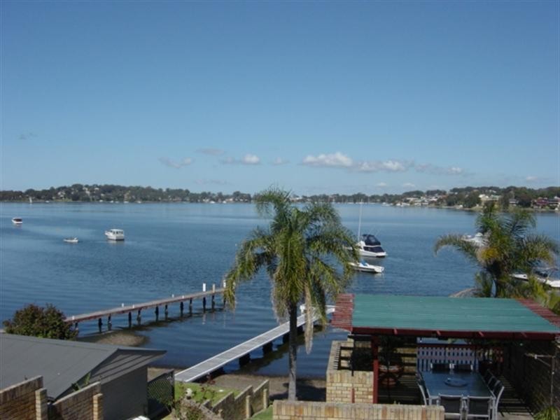94 Sealand Road, Fishing Point NSW 2283