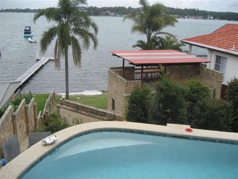 94 Sealand Road, Fishing Point NSW 2283