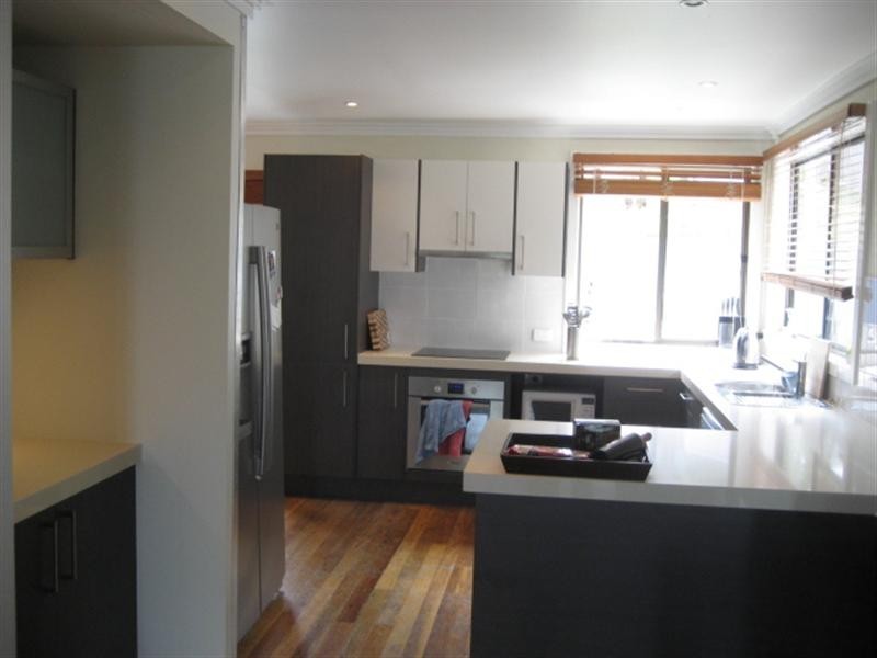 13 Sealand Road, Fishing Point NSW 2283