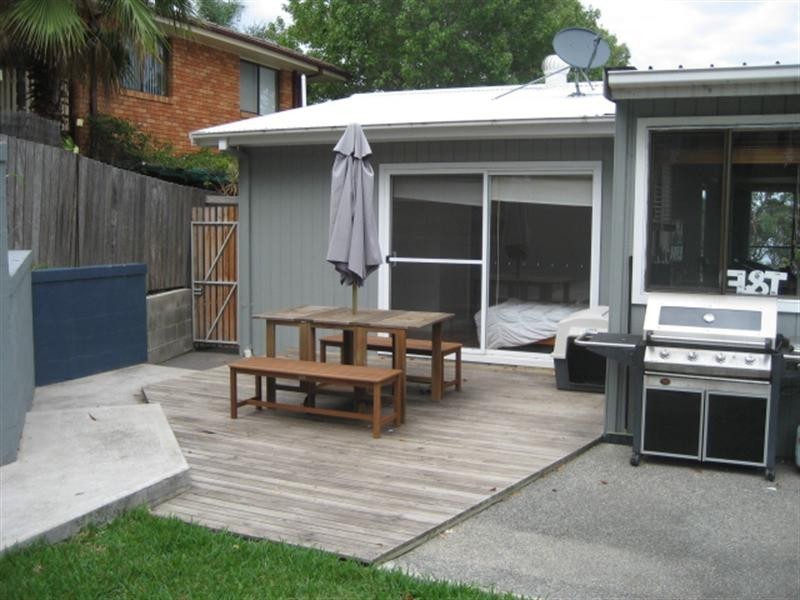 13 Sealand Road, Fishing Point NSW 2283