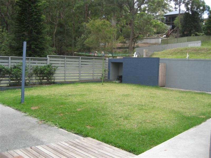 13 Sealand Road, Fishing Point NSW 2283