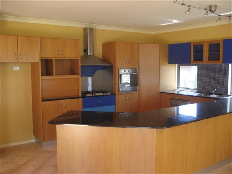 12A Macquarie Street, Bolton Point NSW 2283