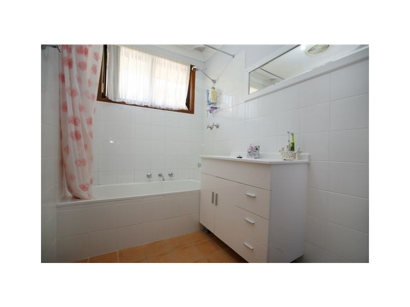 17 Rosemary Row, Rathmines NSW 2283