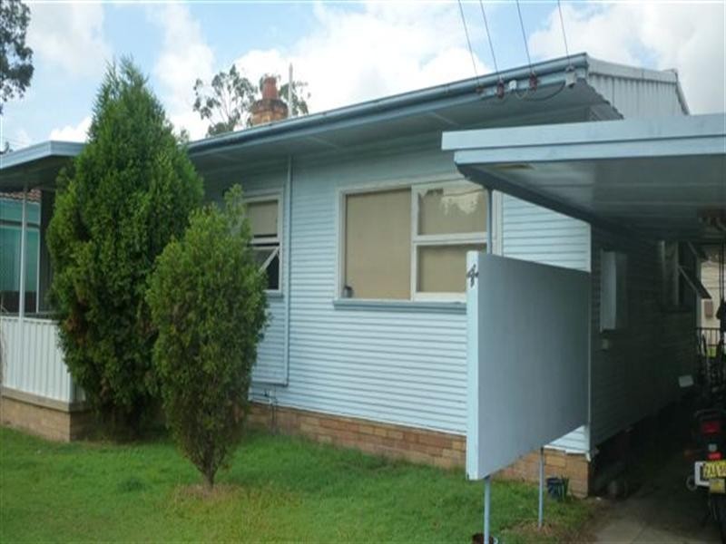 4 Awaba Street, Fassifern NSW 2283