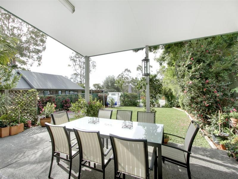 16 Coal Point Road, Coal Point NSW 2283