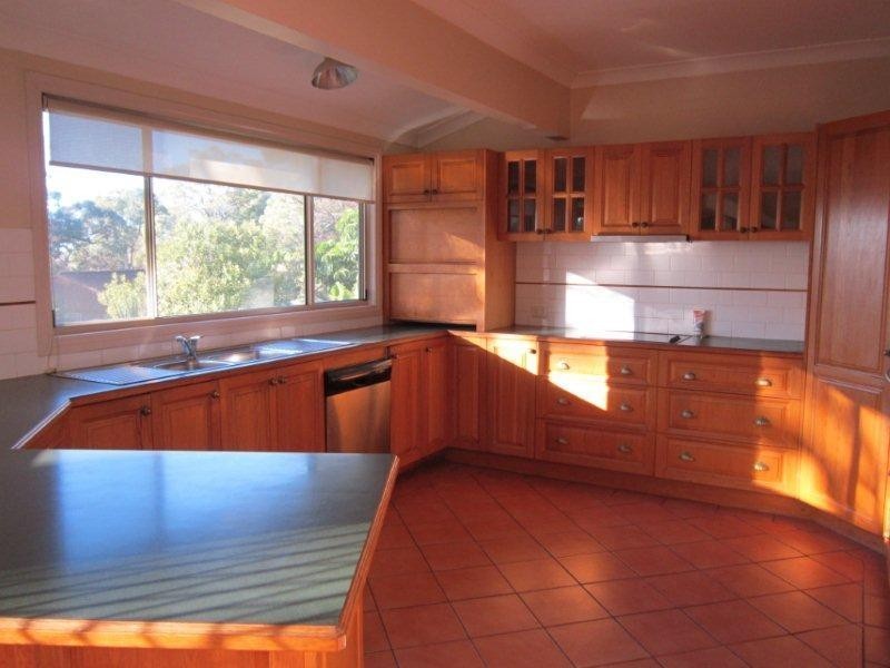 7 Sunlight Parade, Fishing Point NSW 2283